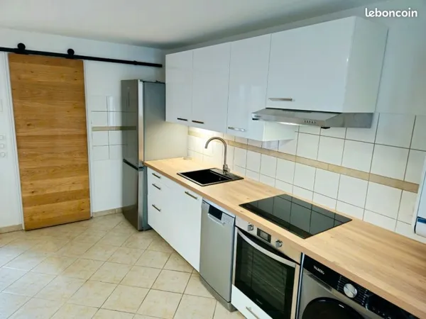 Appartement T2 meublé avec Cour