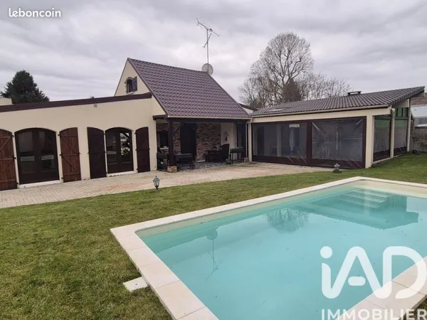 Maison 6 pièces 195 m²