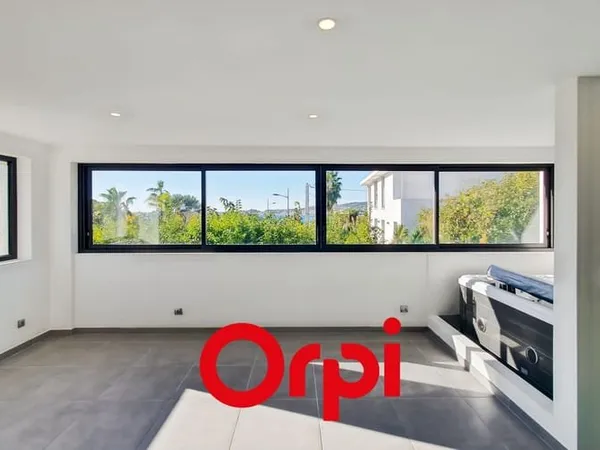 Appartement 4 pièces 137 m²