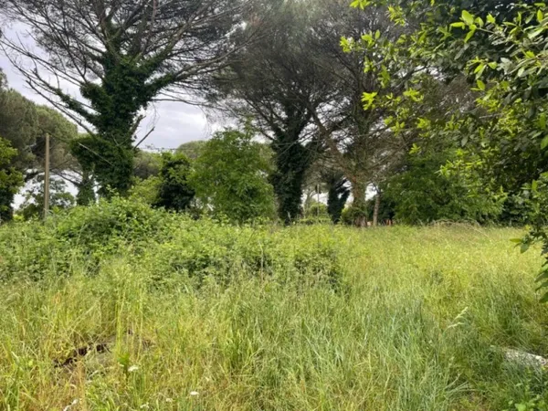Terrain 1080 m²