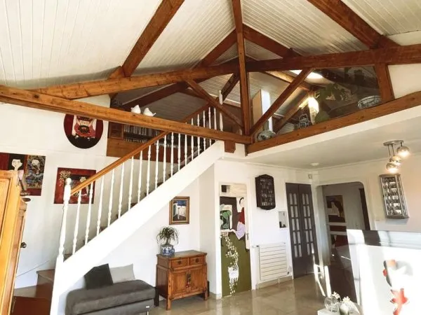 Maison individuelle atypique - beaux volumes - terrain 777 m