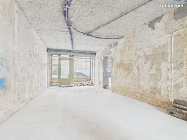 Local commercial 108 m²