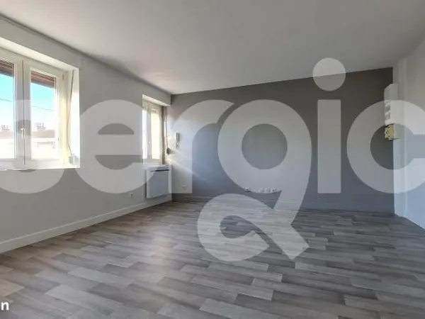 Studio 1 pièce 27 m²