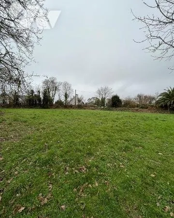 Terrain 709 m²