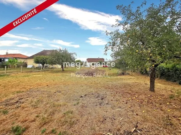 Terrain 1073 m²