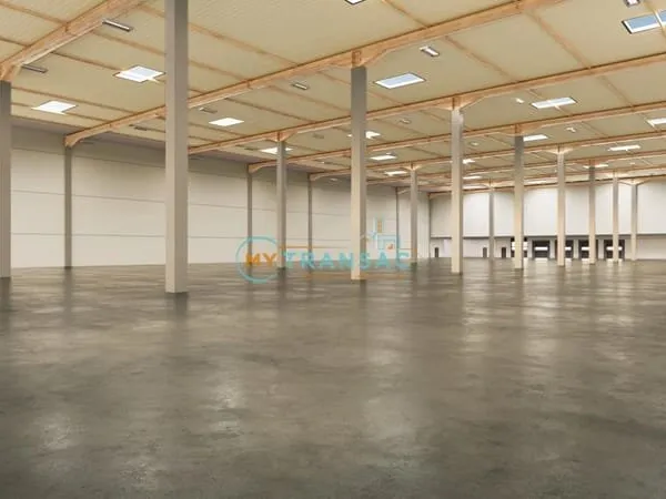 Cellule B1 : Local de 5 077m² dont 483m² de bureaux à Croissy