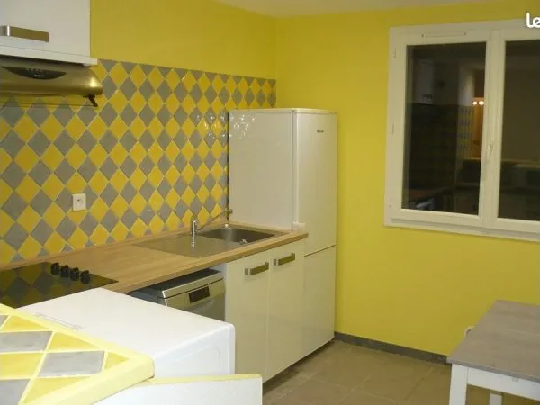 T4 meublé à Jolimont, très bon état, colocation pour 3 étudiants(es) se connaissant , libre au 01-09