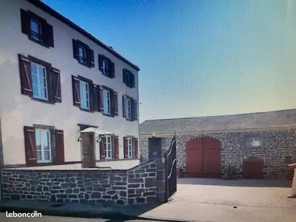 Maison 8 pièces 210 m²