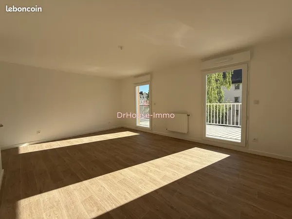 Studio 1 pièce 29 m²