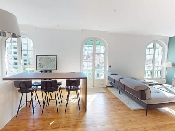 Appartement 3 pièces 84 m²