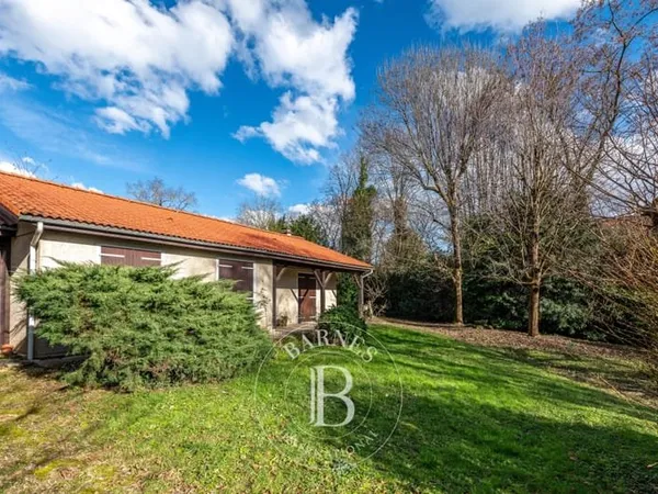 Saint-Cyr-au-Mont-d'Or - Maison de 90 m² sur terrain 1975 m²