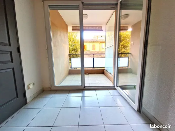 Bel appartement T2 avec ascenseur et loggia