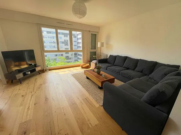 Loue Appartement très lumineux Le Mans hyper centre - place de parking - 90m²