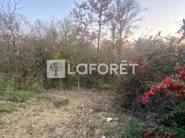 Terrain 1260 m²