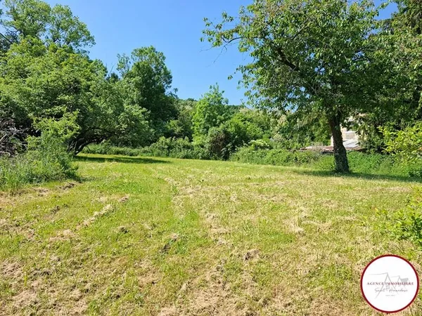Terrain Saint Amand Montrond 748 m2