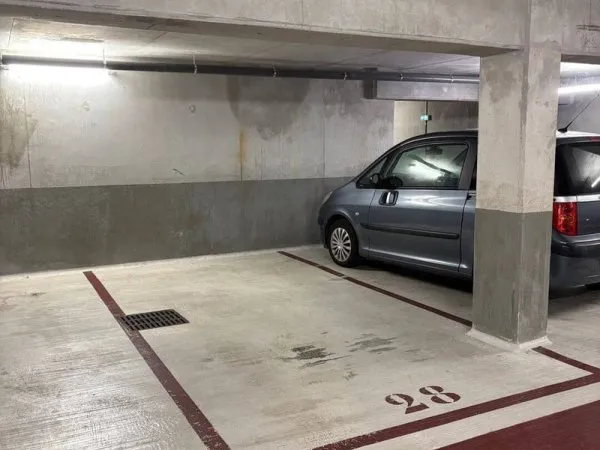Parking 12 m²