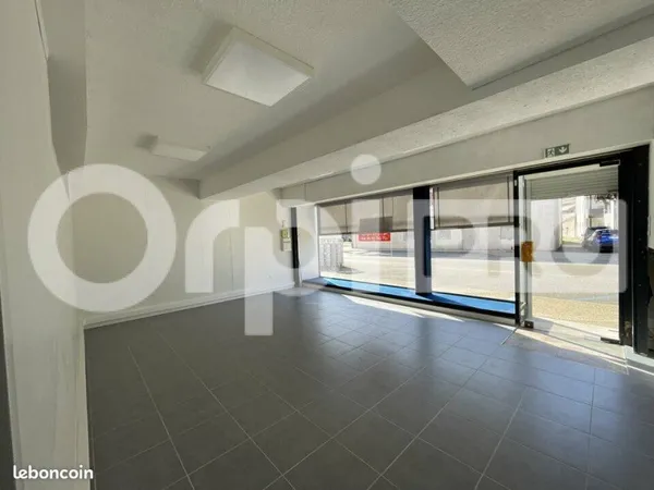 Local commercial 48 m²