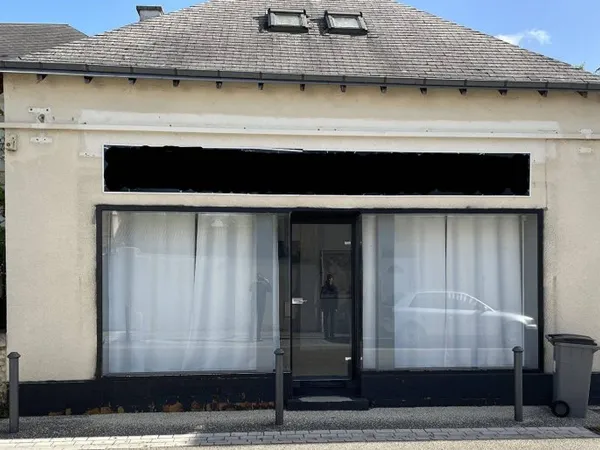 Local professionnel 1 pièce 44 m²