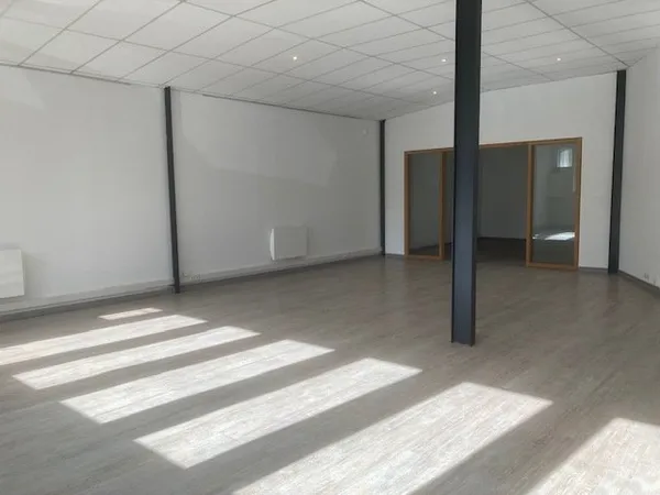 Bureaux et Entrepôt 300m2