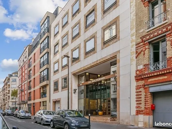Bureaux 192 m²