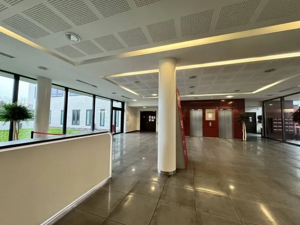 Bureaux 353 m²