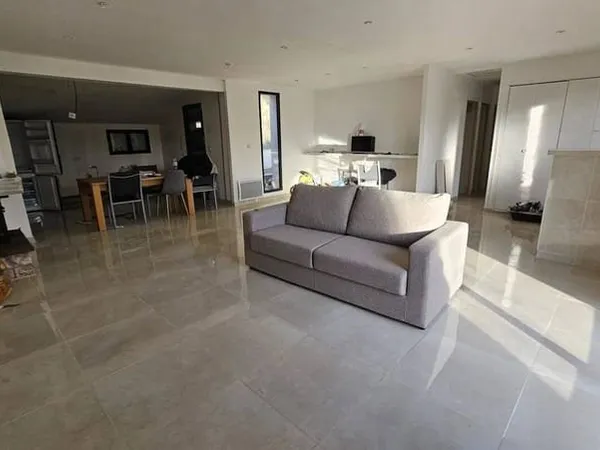 Maison de plain-pied 3 pièces 91 m²