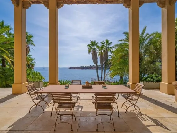 Achat : Maison Saint-Raphaël (83700)