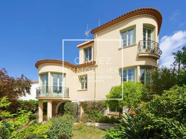 Maison 6 pièces 192 m²
