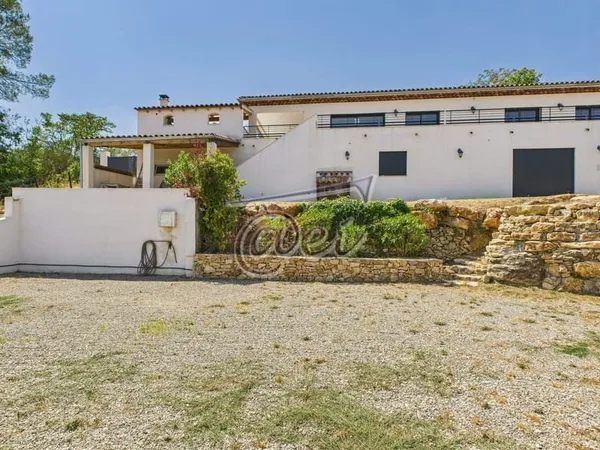Maison 6 pièces 224 m²