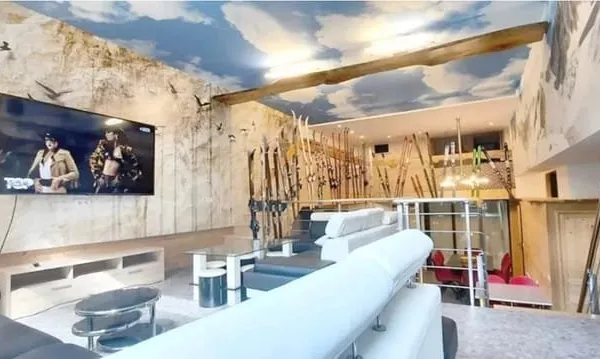 APPARTEMENT TROGLODYTE 12/14 PERS POSSIBILITE DE DEDUIRE TVA