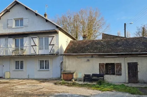 IMMEUBLE DE RAPPORT CHATELLERAULT 200 m²