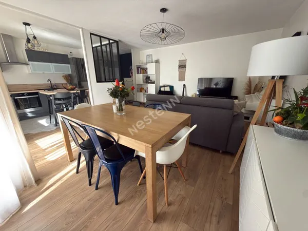 Appartement T3 Villeurbanne, Bellecombe limite Lyon 6, balcon, cave, garage en sus.