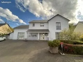Maison 6 pièces 207 m²