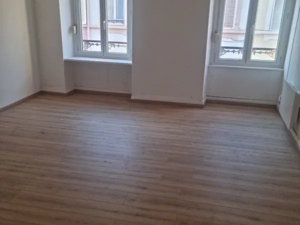 Location F2 ~ 550euro + 50euro charge