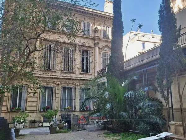 Appartement 6 pièces 155 m²