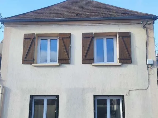 Maison de ville à fort potentiel