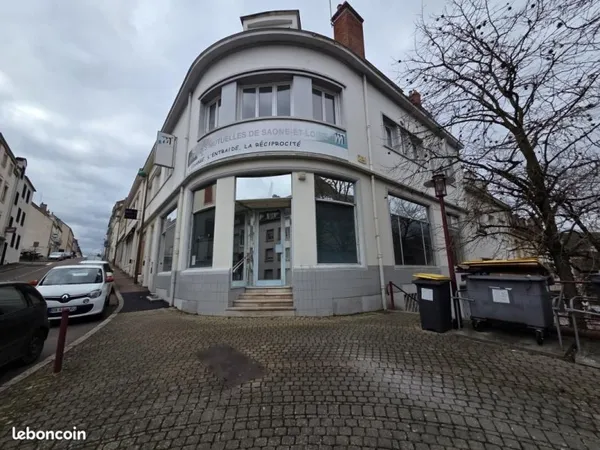 Bureau 90 m²
