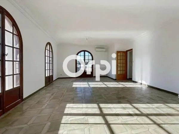 Maison 5 pièces 160 m²