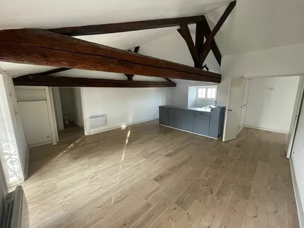 A VENDRE CENTRE VILLE LA ROCHELLE APPARTEMENT T3 d'environ 92m²