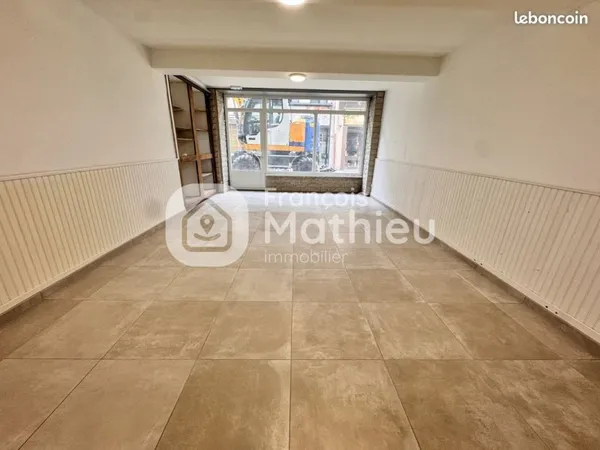 Local commercial 70 m² Chalamont
