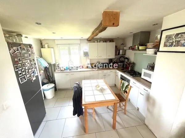 Maison ancienne rénovée 4p