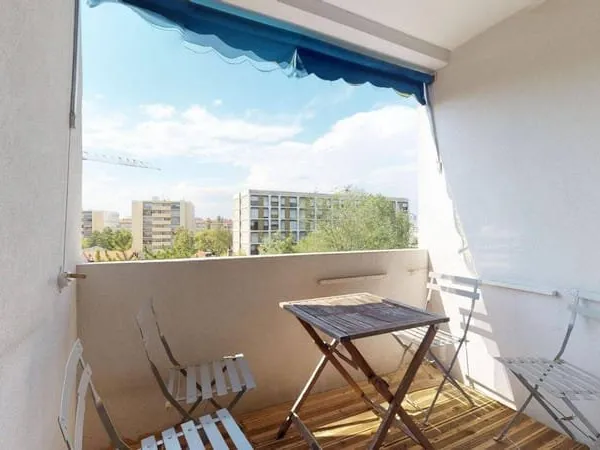 Appartement 6 pièces 80 m²