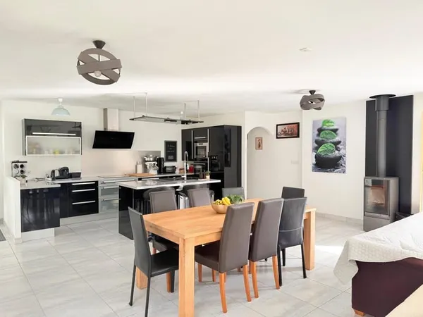 Maison plain pied La Séguinière, 171 m², 5 chambres