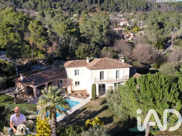 Villa 6 pièces 192 m²