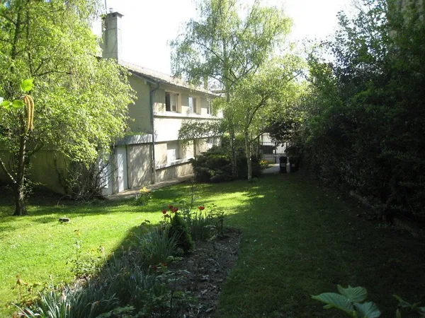 Studio 1 pièce 24 m²