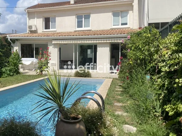 Maison 6 pièces 130 m²