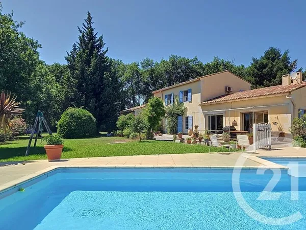 Maison 9 pièces 226 m²