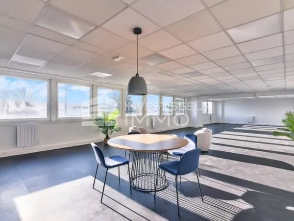 Bureaux 322 m²