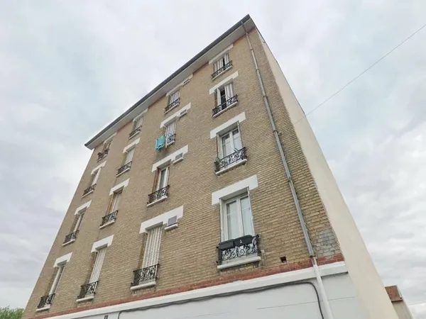 CHAMPIGNY/ JOINVILLE : IMMEUBLE de rapport à VENDRE