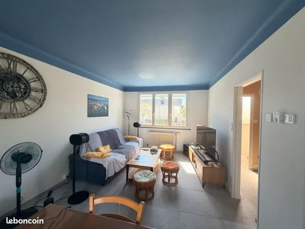 Maison 4 pièces (3 chambres) de 76.54 m² habitable avec isolation extérieure et jardin de 459 m², da